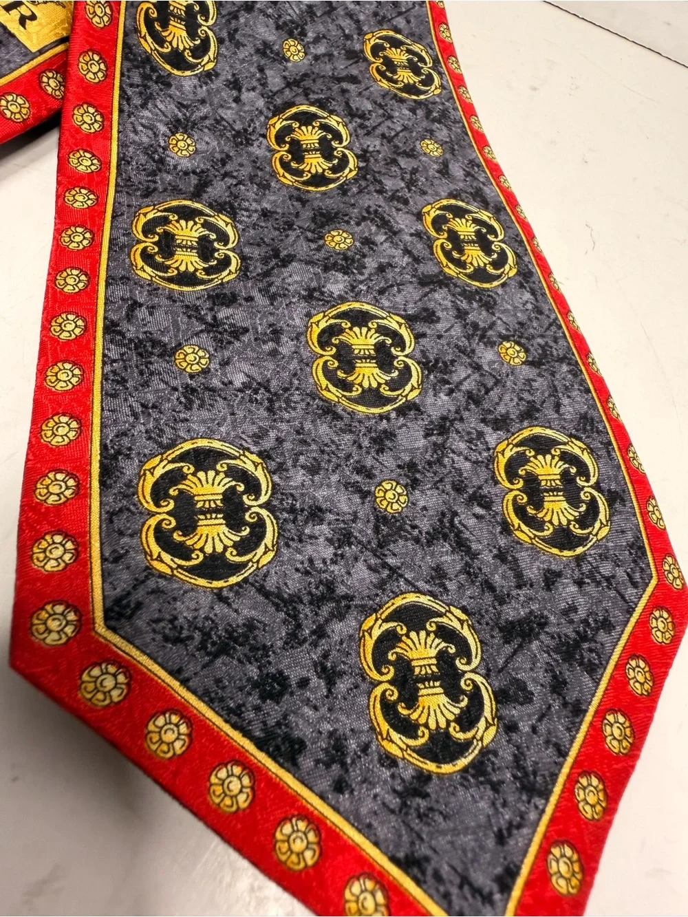 Richel Handmade in Spain 100% Silk Necktie with Crown and Crest Motif